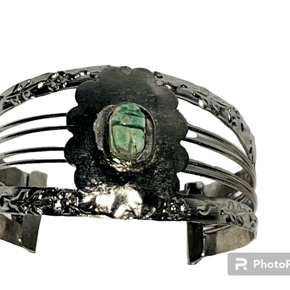 Vintage Egyptian Revival Green Turquoise Scarab Silver Cuff - Picture 8 of 9